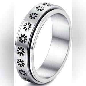 Silver Floral Pattern fidget Ring size 8